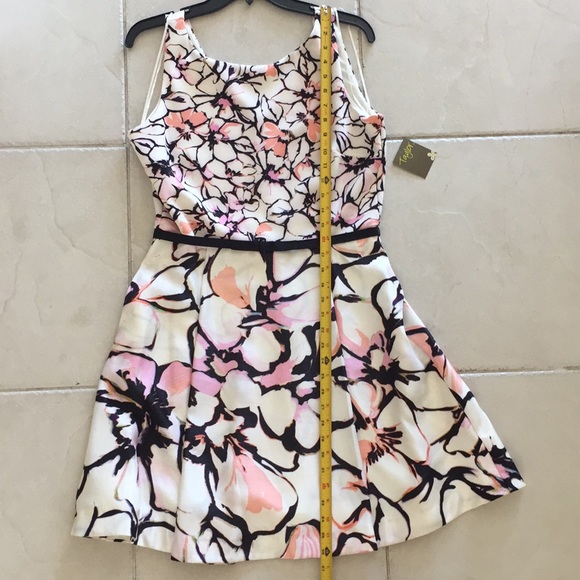 Taylor floral dress - Picture 8 of 8